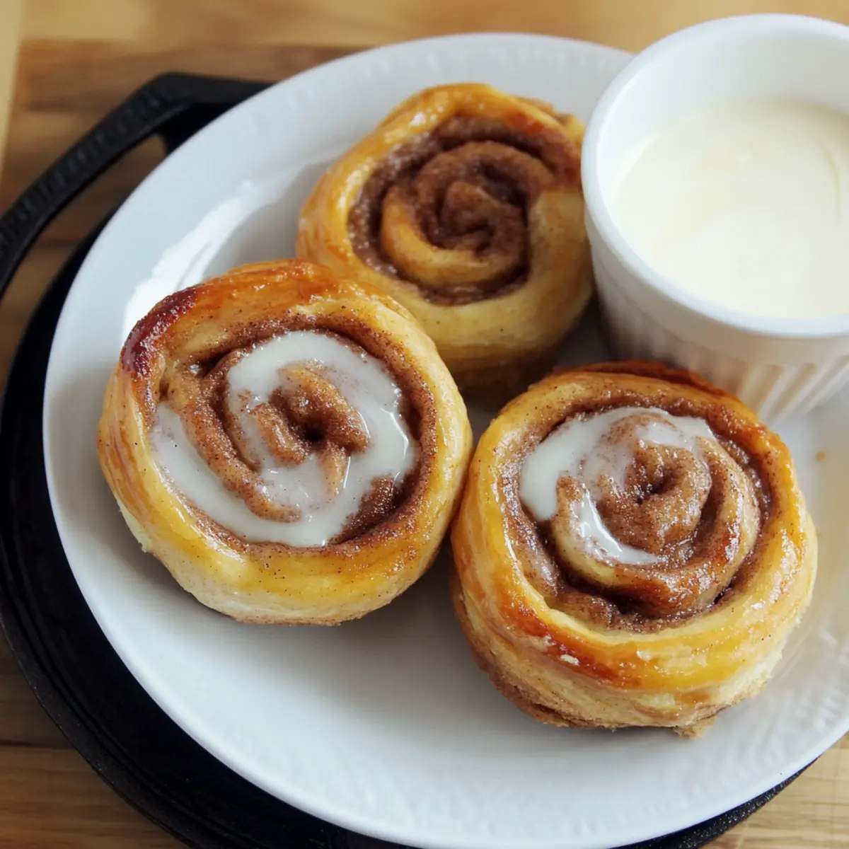 Irresistibly Easy Pie Iron Cinnamon Buns Recipe for Camping Delight 4 Pie Iron Cinnamon Buns Recipe